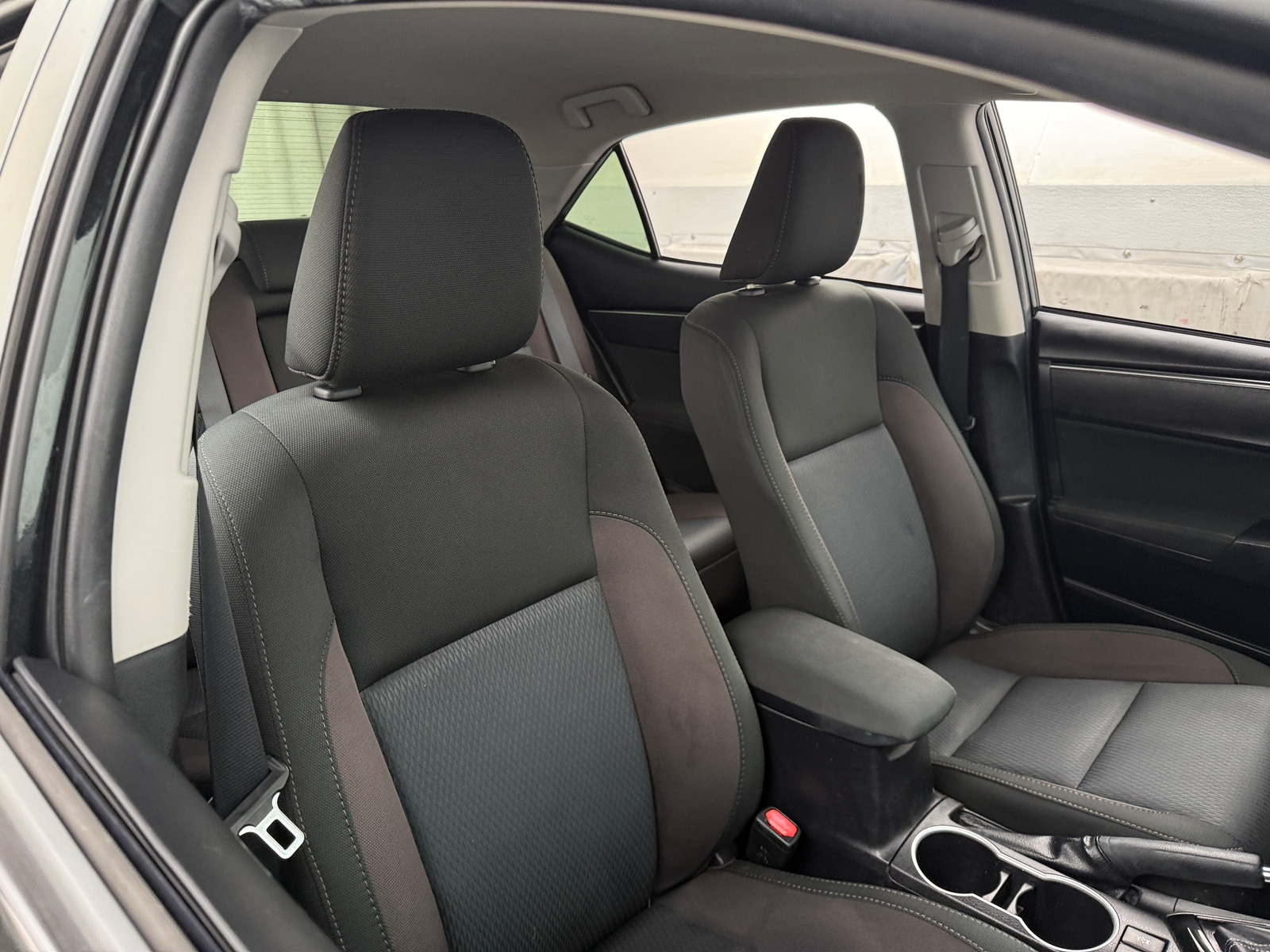 Thumbnail: 2017 Toyota Corolla - 2