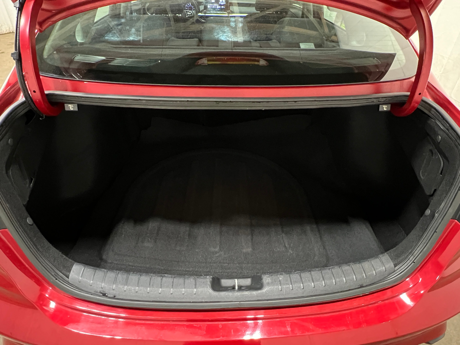 Thumbnail: 2024 Kia Forte - 7