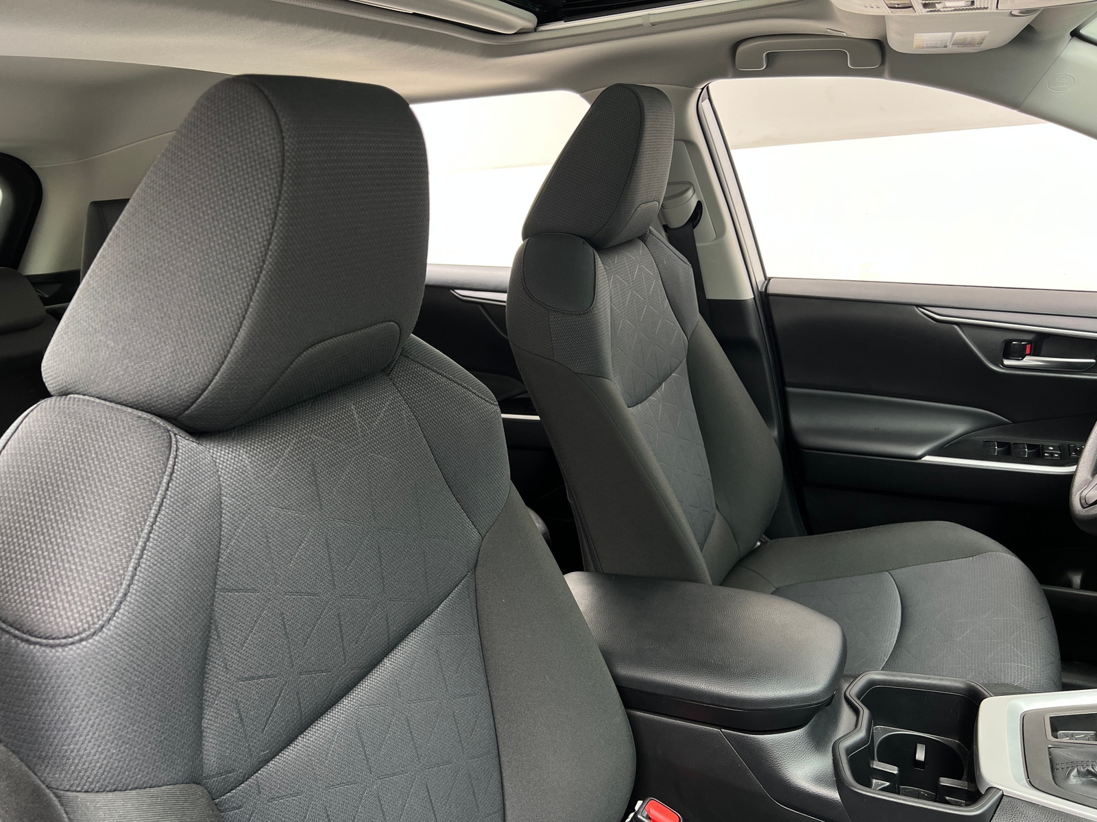 Thumbnail: 2025 Toyota RAV4 - 2