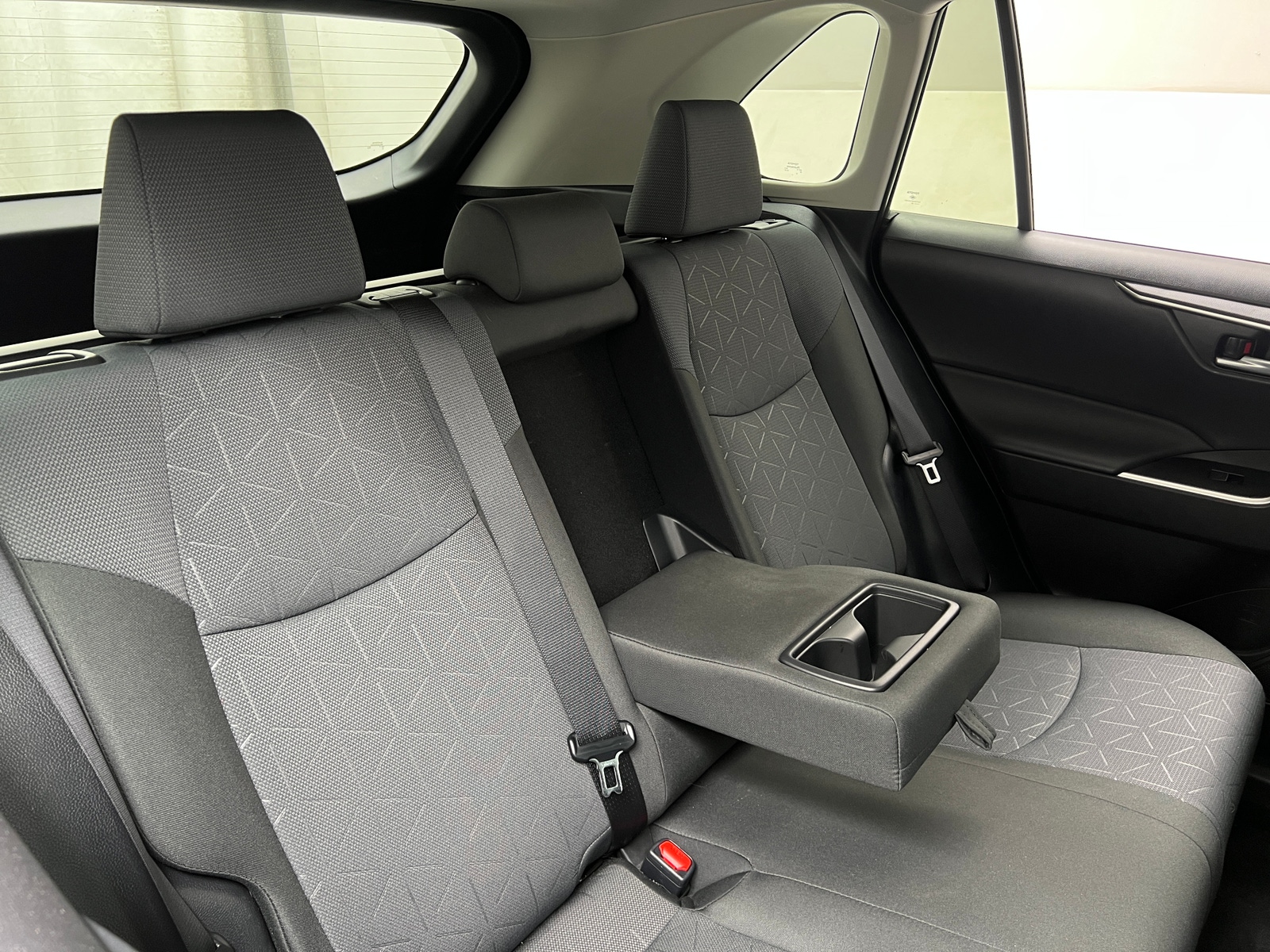 Thumbnail: 2025 Toyota RAV4 - 6