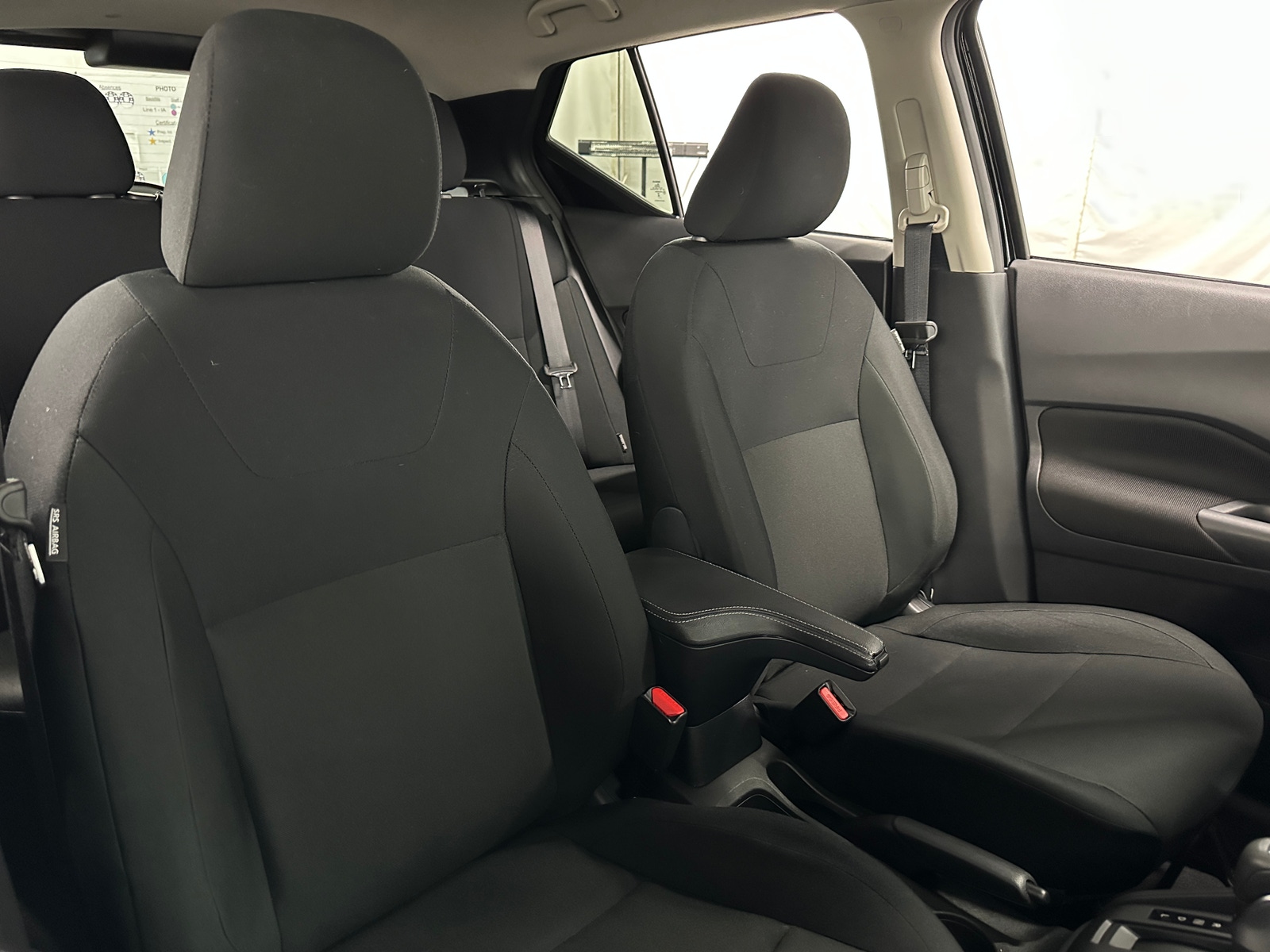 Thumbnail: 2025 Nissan Kicks - 2