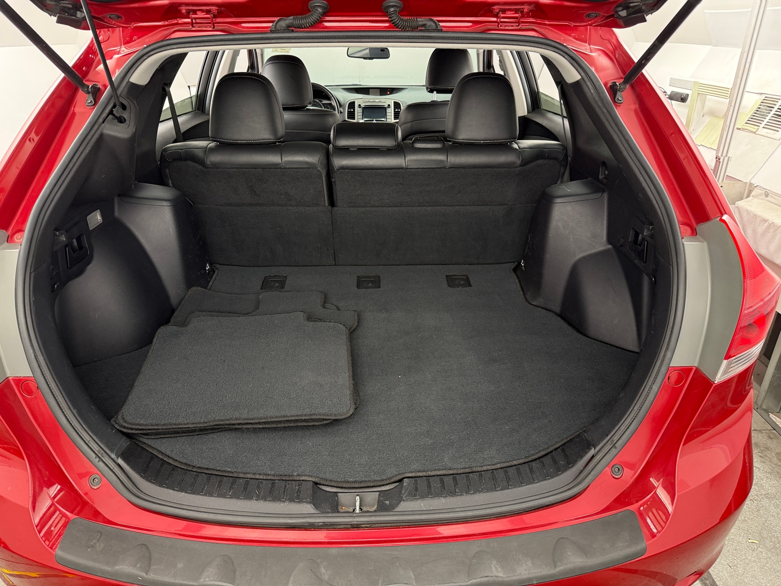 Thumbnail: 2015 Toyota Venza - 6