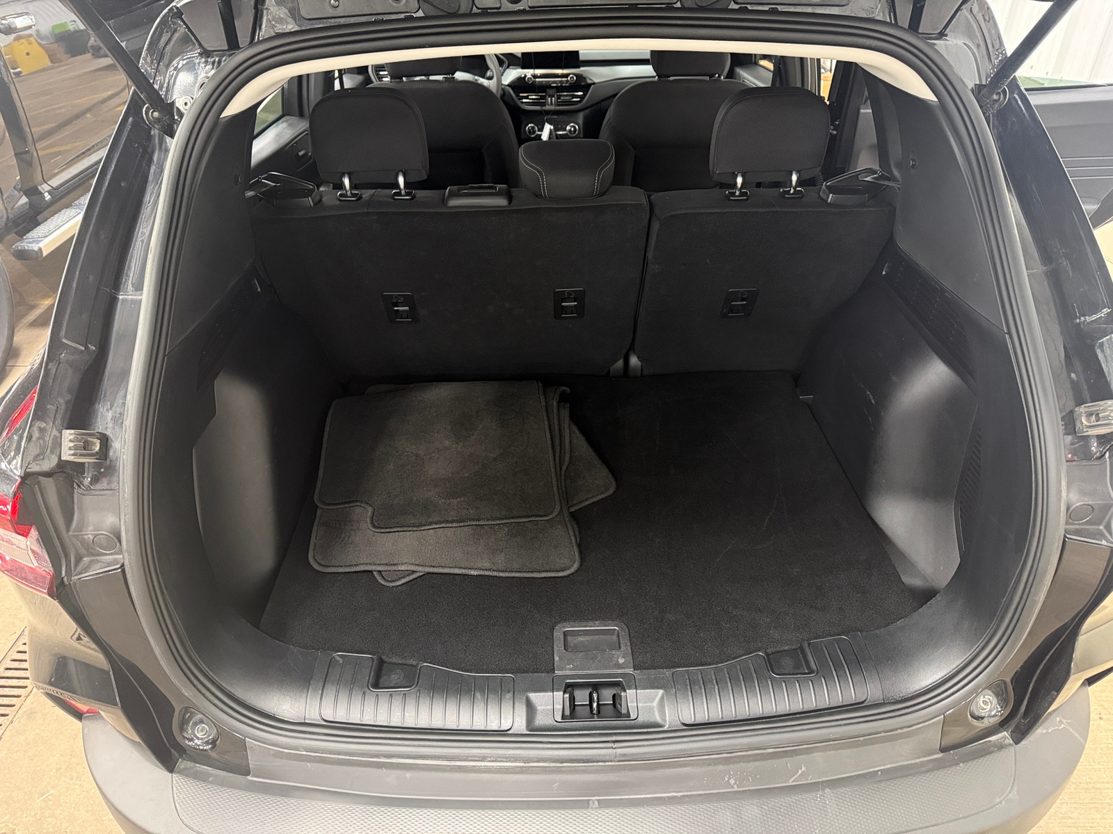 Thumbnail: 2025 Ford Escape - 7