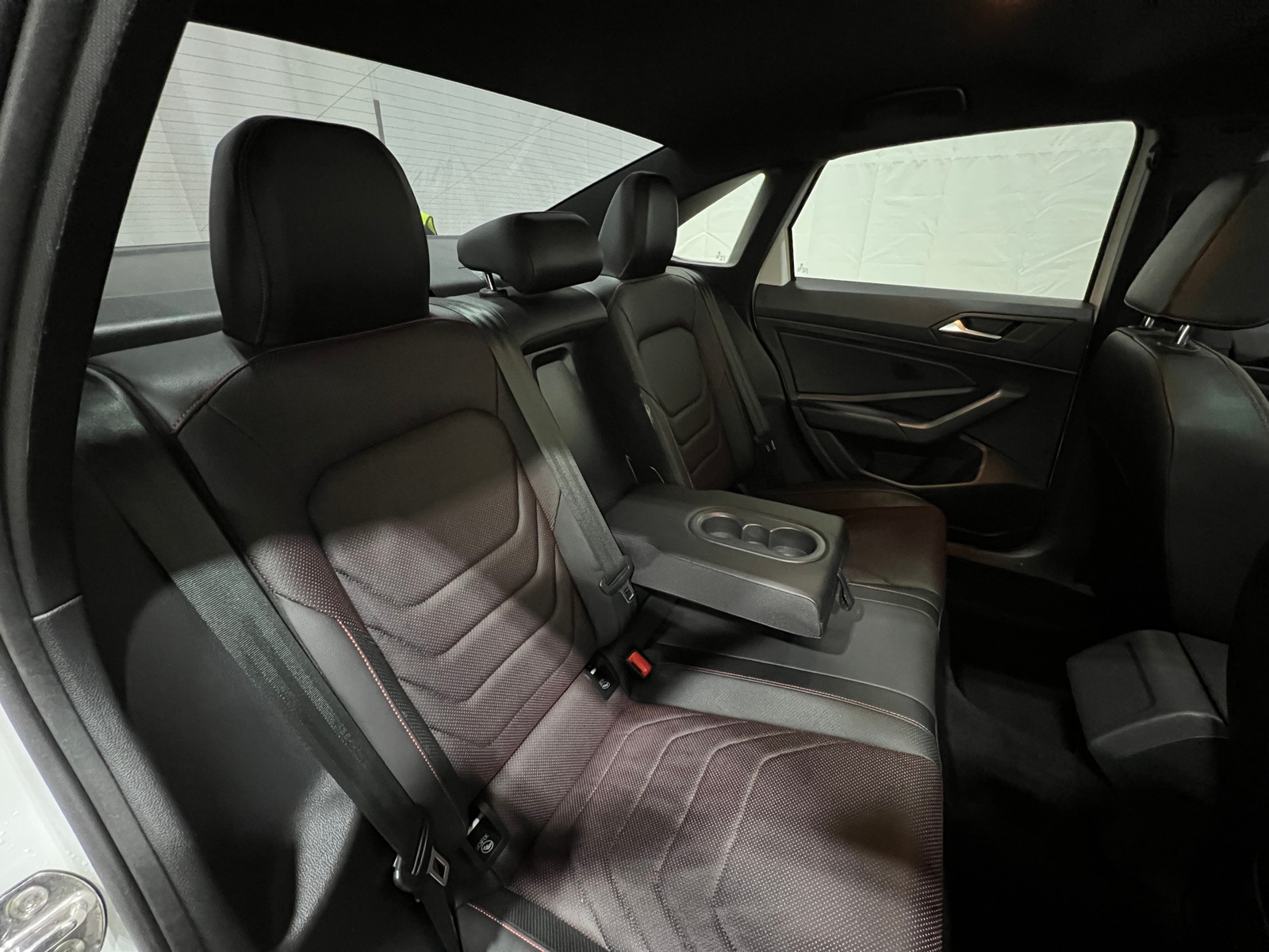 Thumbnail: 2022 Volkswagen Jetta - 5