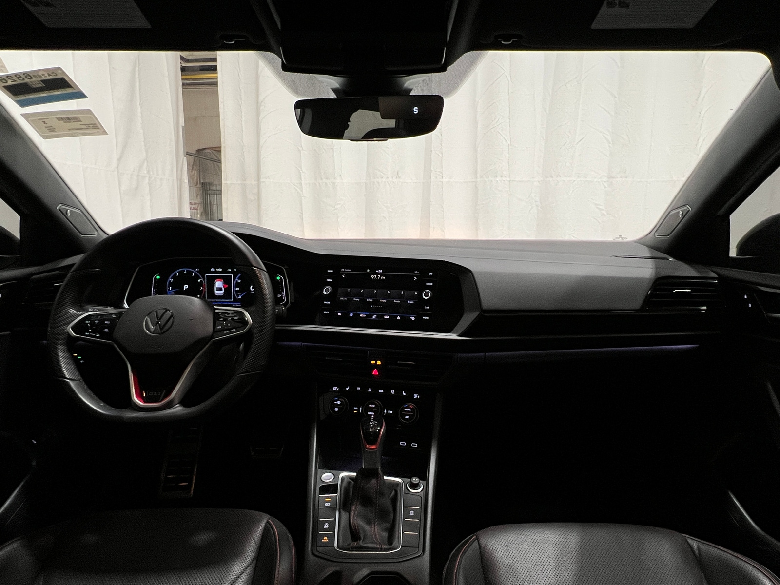 Thumbnail: 2022 Volkswagen Jetta - 2