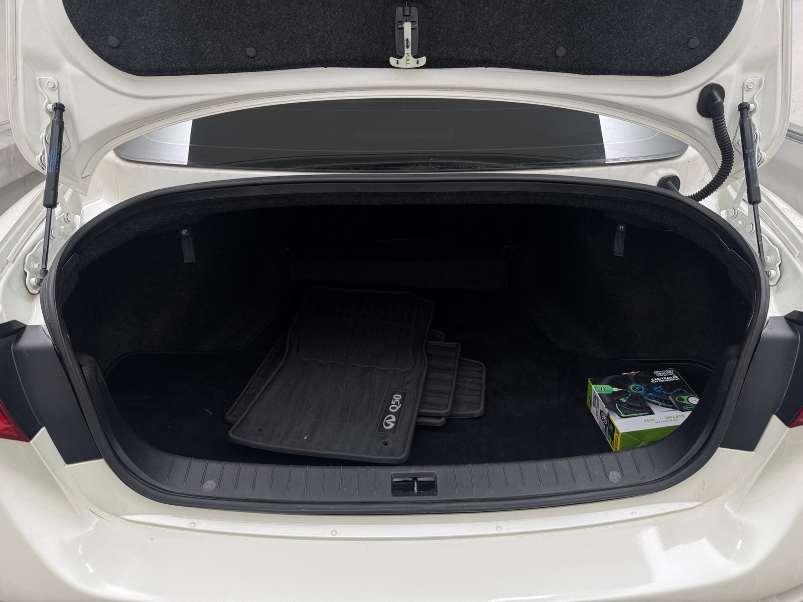 Thumbnail: 2017 INFINITI  - 6