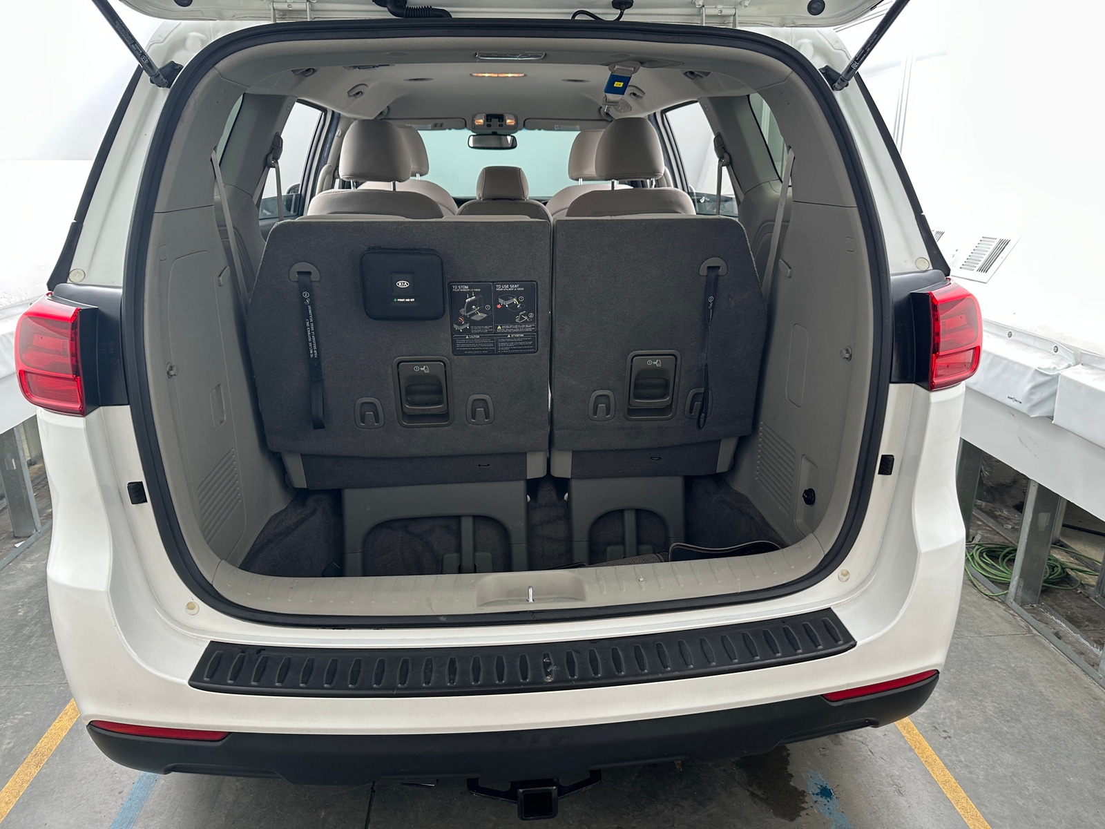 Thumbnail: 2021 Kia Sedona - 7