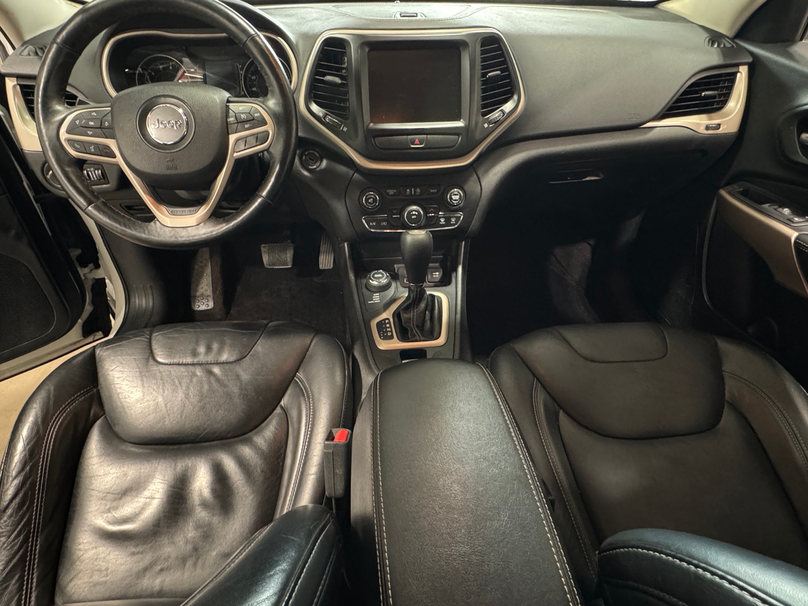 Thumbnail: 2017 Jeep Cherokee - 2