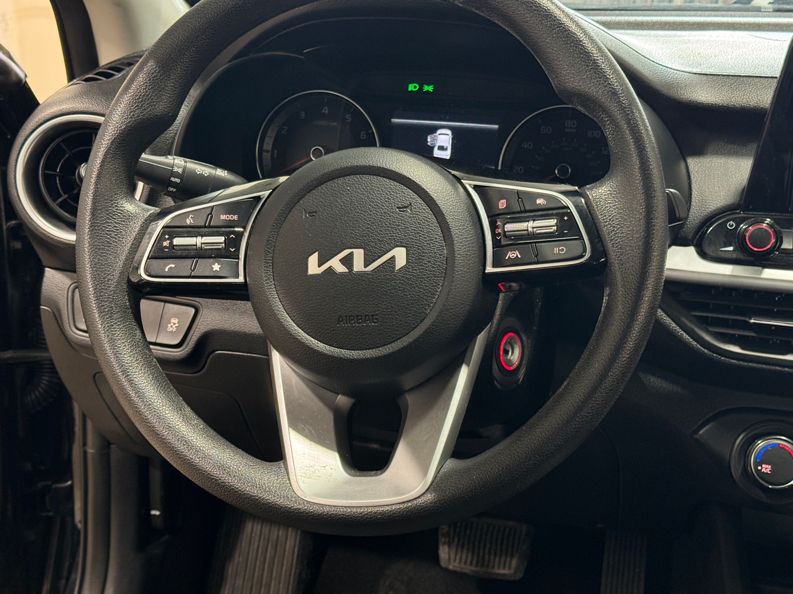 Thumbnail: 2024 Kia Forte - 5