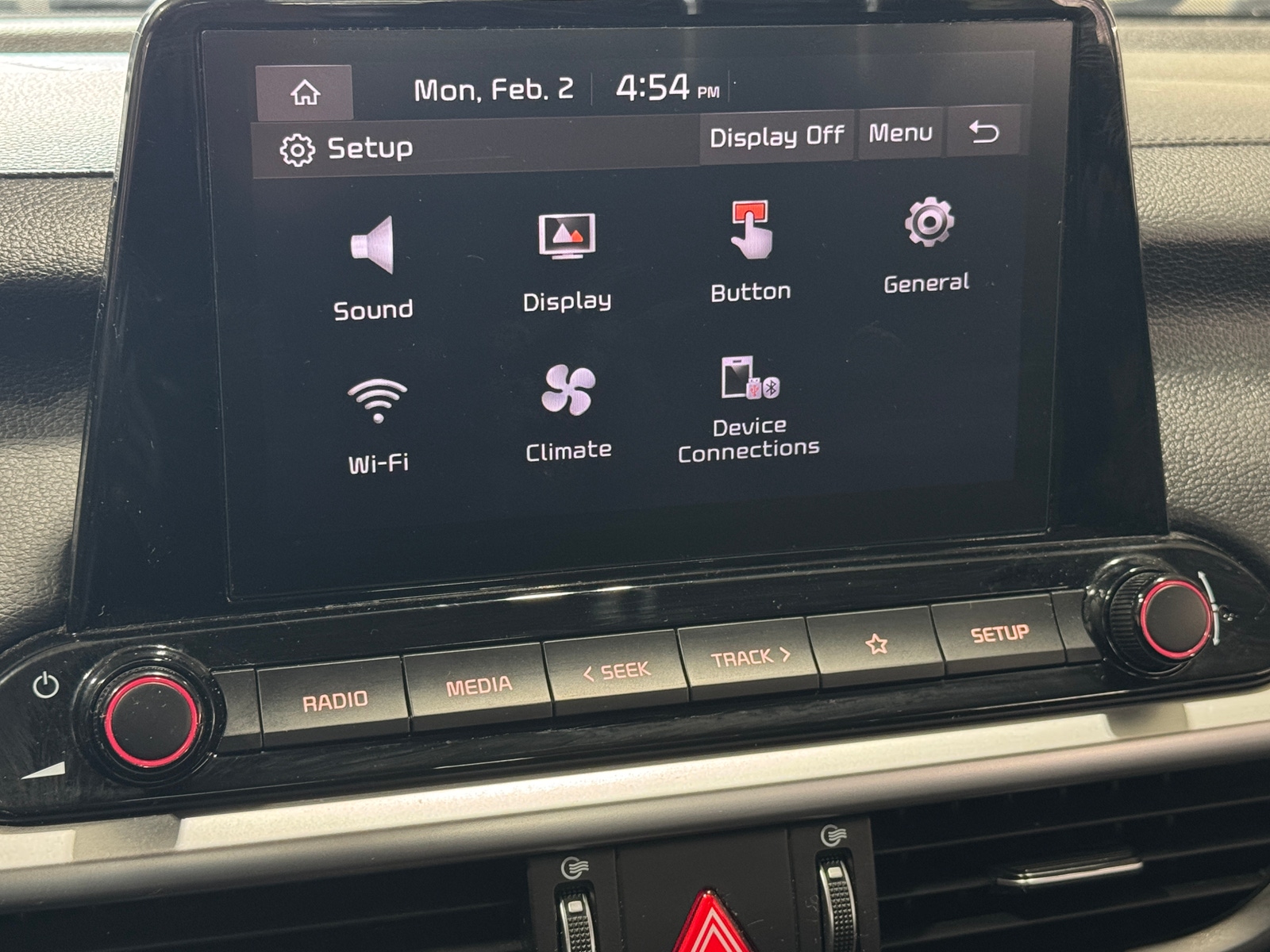 Thumbnail: 2024 Kia Forte - 4