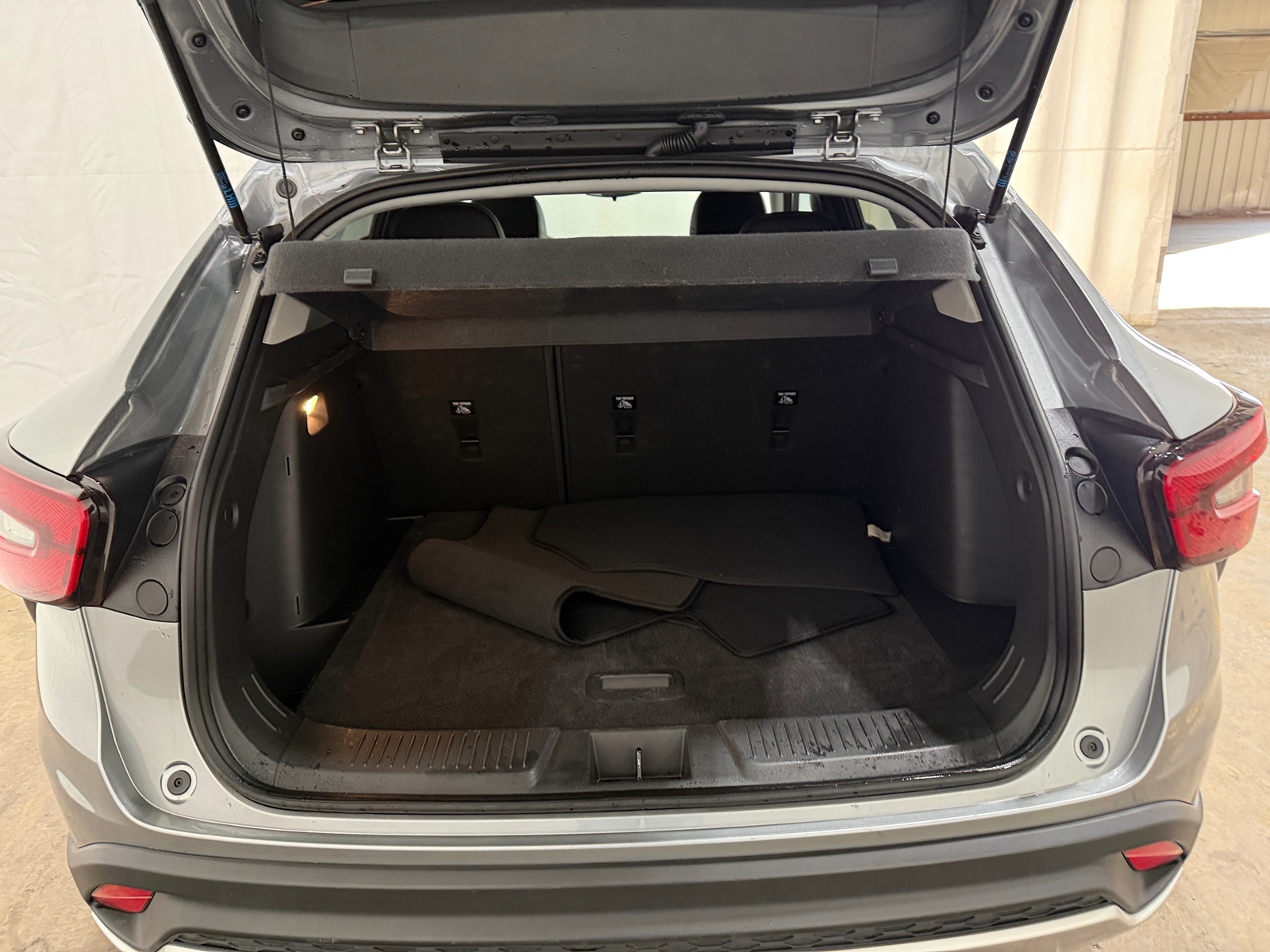 Thumbnail: 2025 Chevrolet Trax - 7