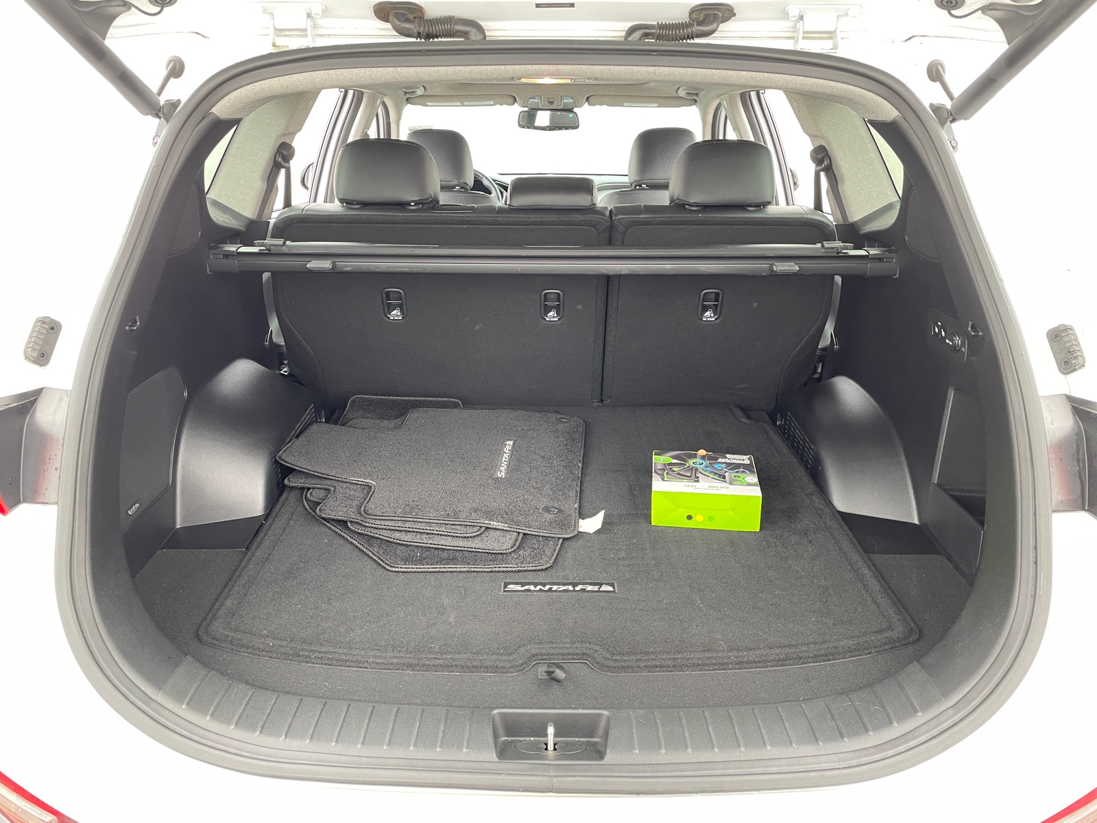 Thumbnail: 2019 Hyundai Santa Fe - 6