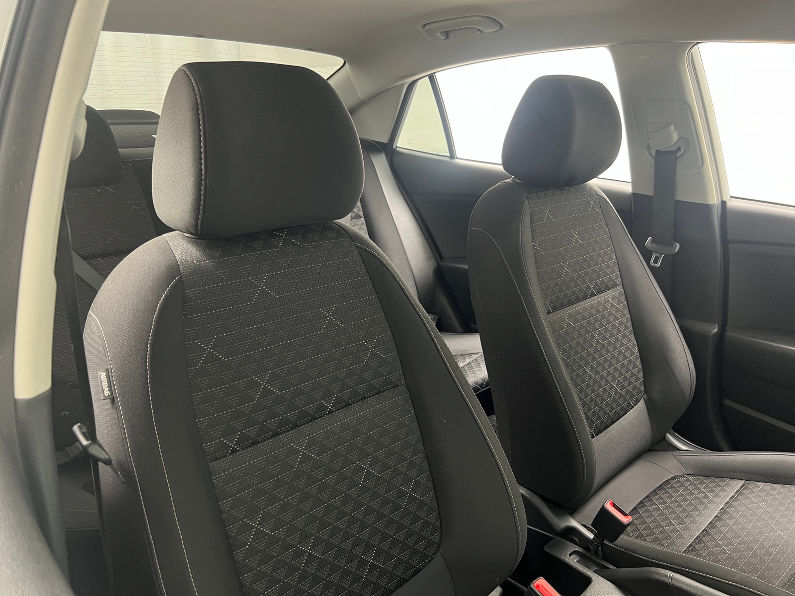 Thumbnail: 2023 Kia Rio - 2