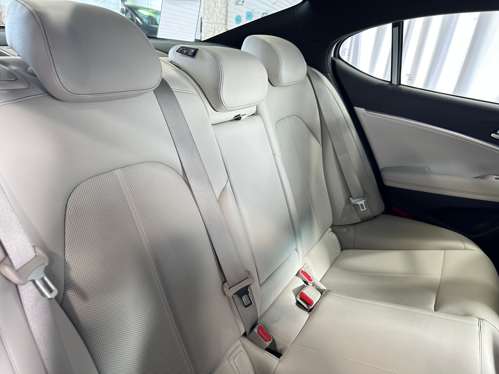 Thumbnail: 2025 Genesis G70 - 5