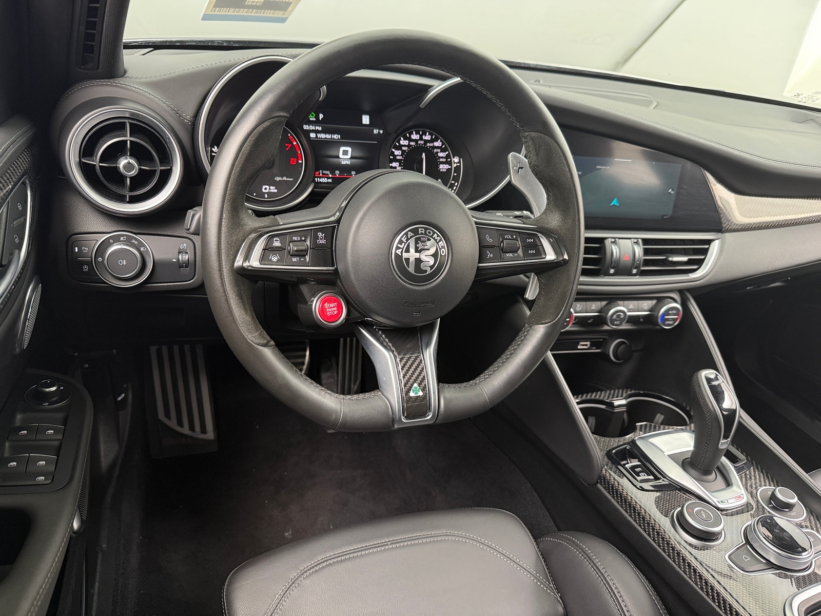 Thumbnail: 2023 Alfa Romeo Giulia - 2