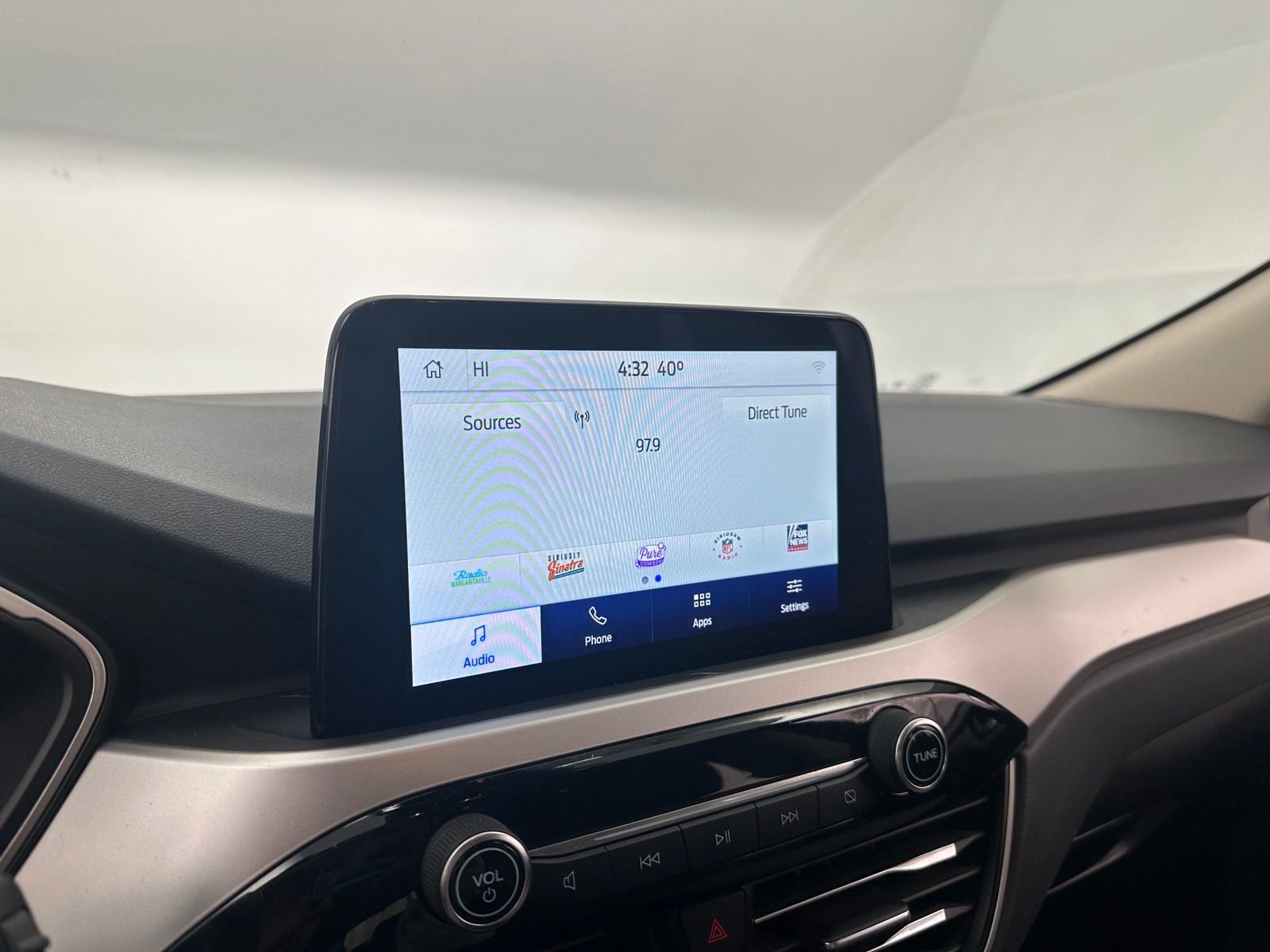 Thumbnail: 2020 Ford Escape - 4