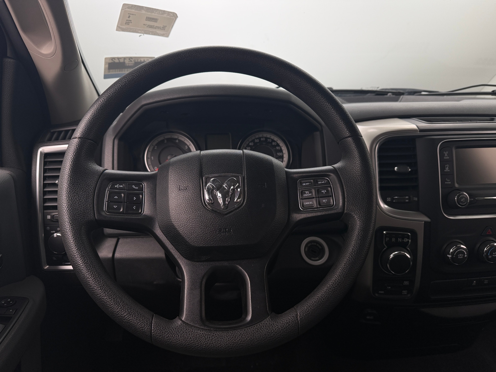 Thumbnail: 2019 RAM 1500 Classic - 4