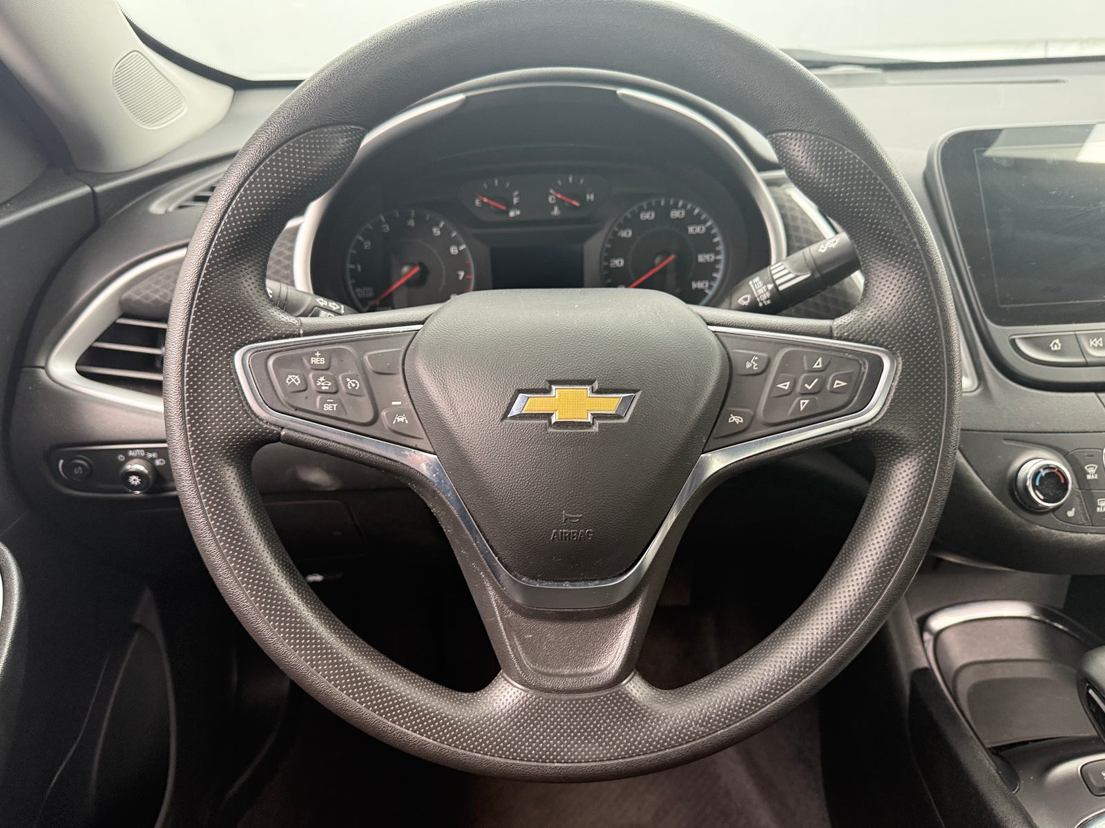 Thumbnail: 2024 Chevrolet Malibu - 5