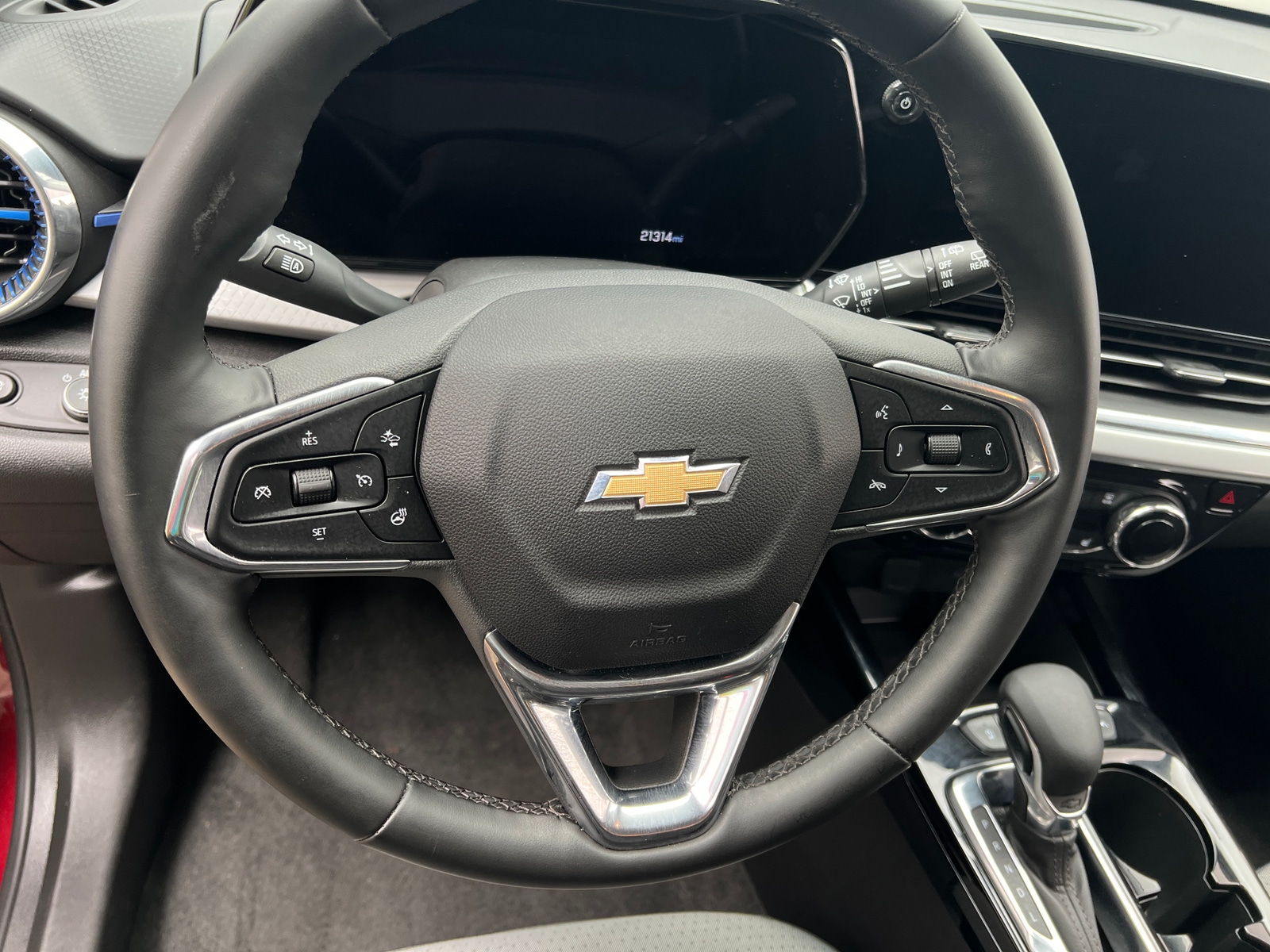 Thumbnail: 2025 Chevrolet Trax - 5