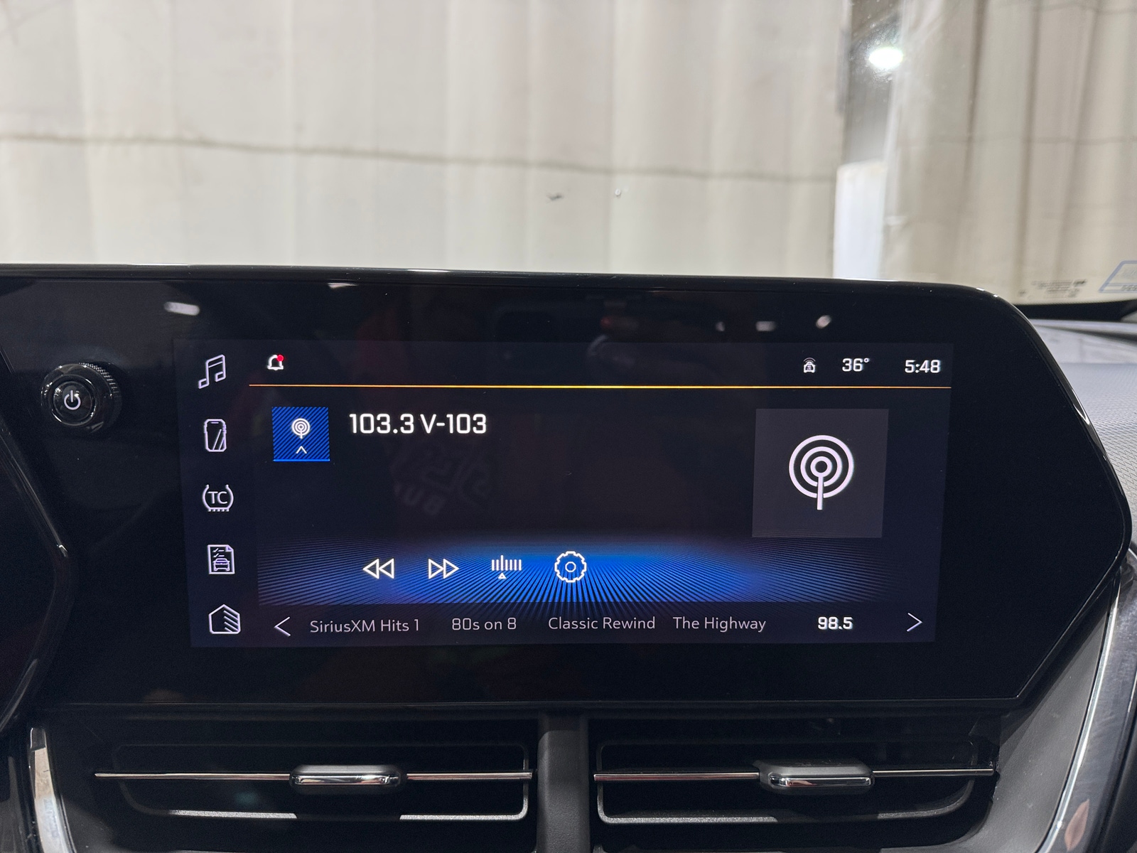 Thumbnail: 2024 Chevrolet Trax - 3