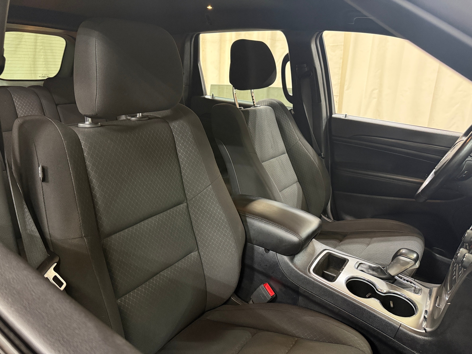 Thumbnail: 2020 Jeep Grand Cherokee - 2