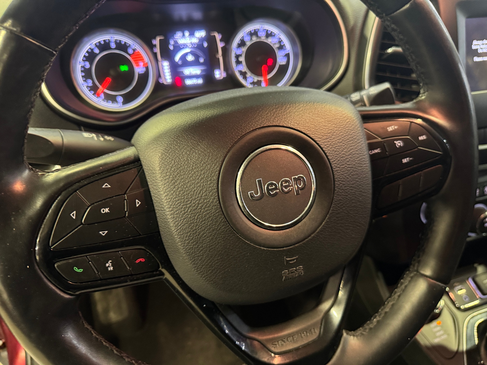 Thumbnail: 2020 Jeep Cherokee - 5