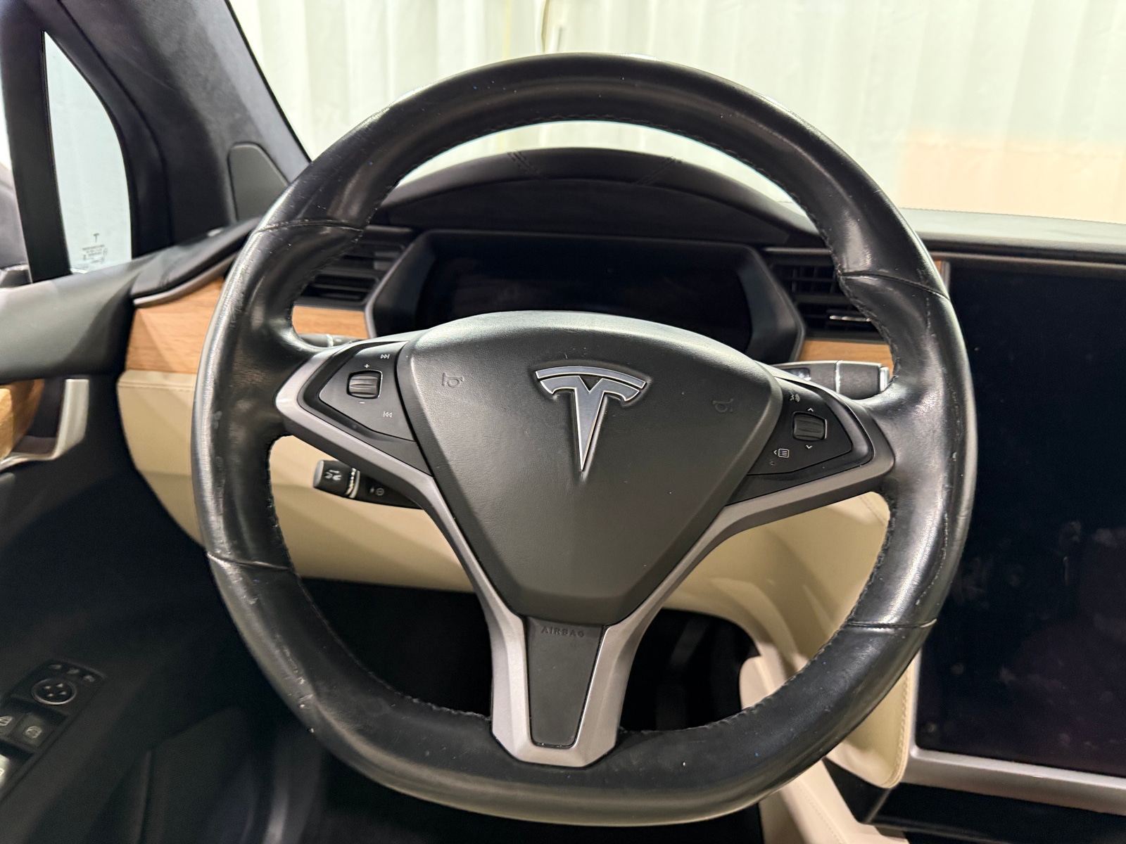 Thumbnail: 2019 Tesla Model X - 4