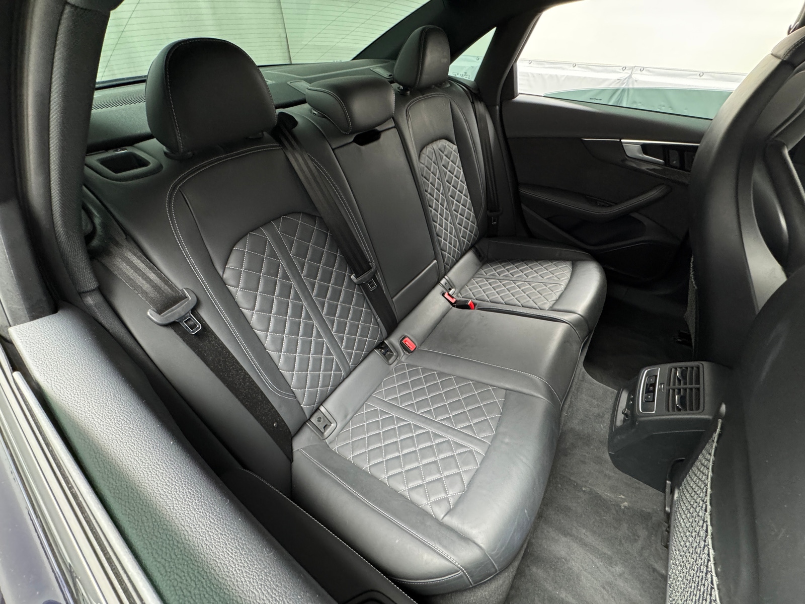 Thumbnail: 2020 Audi S4 - 5