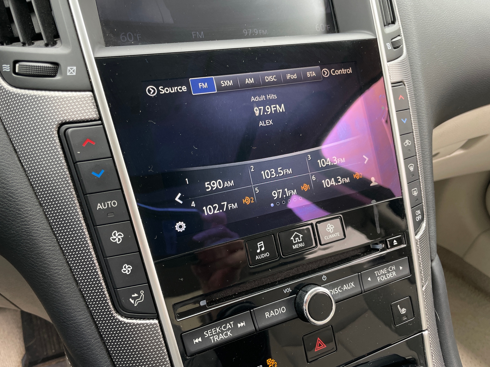 Thumbnail: 2016 INFINITI Q50 - 3