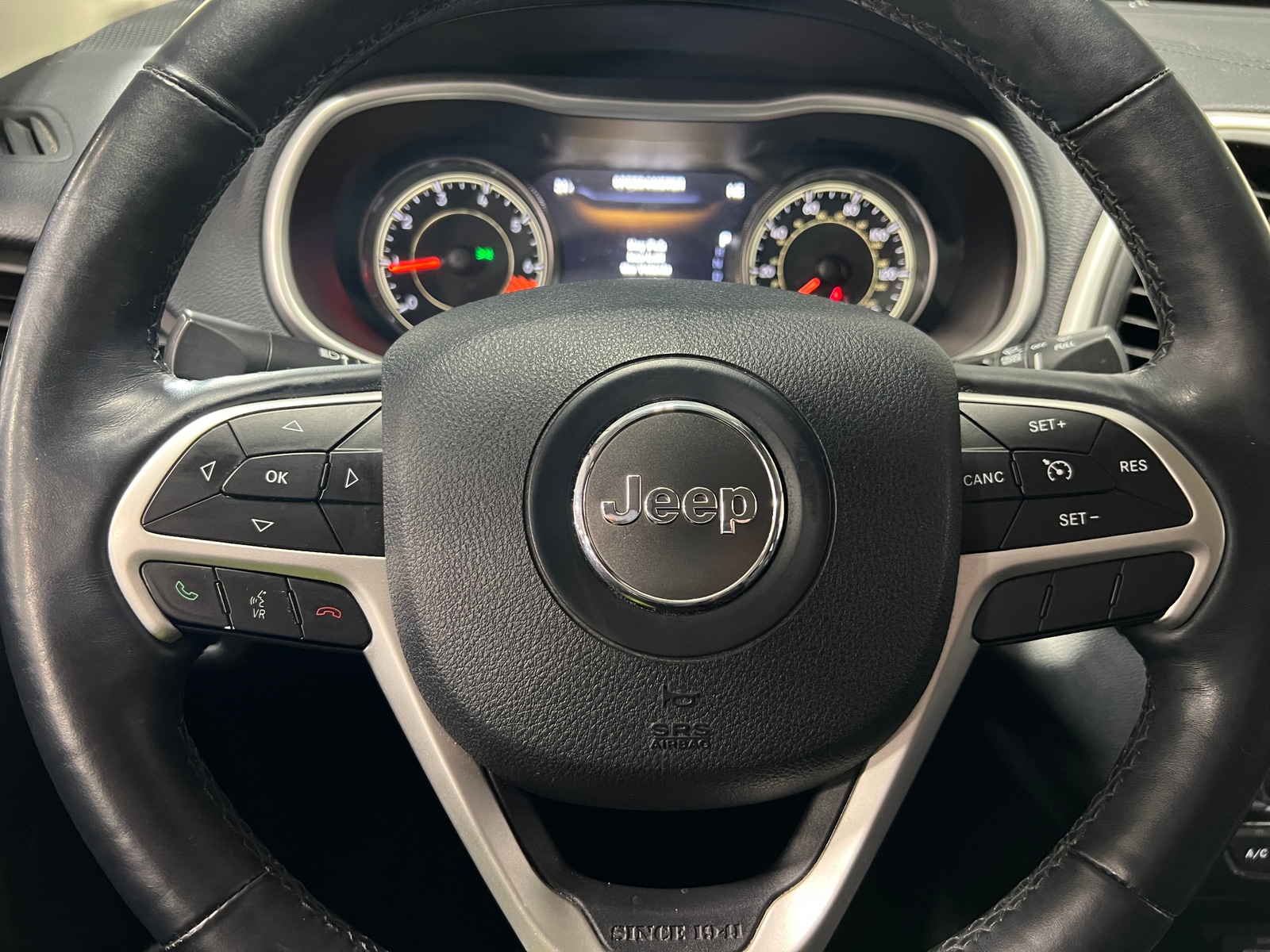 Thumbnail: 2014 Jeep Cherokee - 5