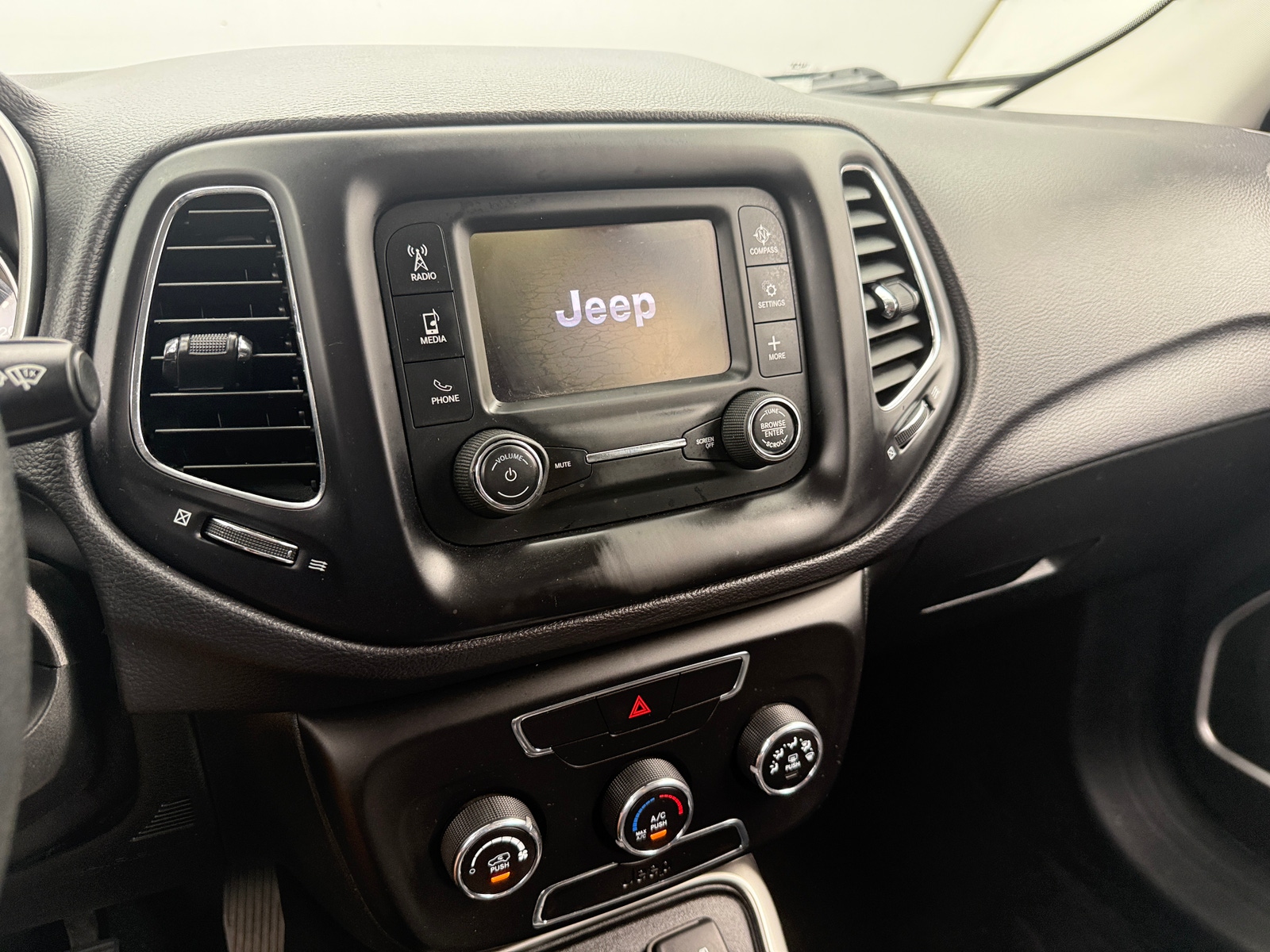 Thumbnail: 2018 Jeep Compass - 4