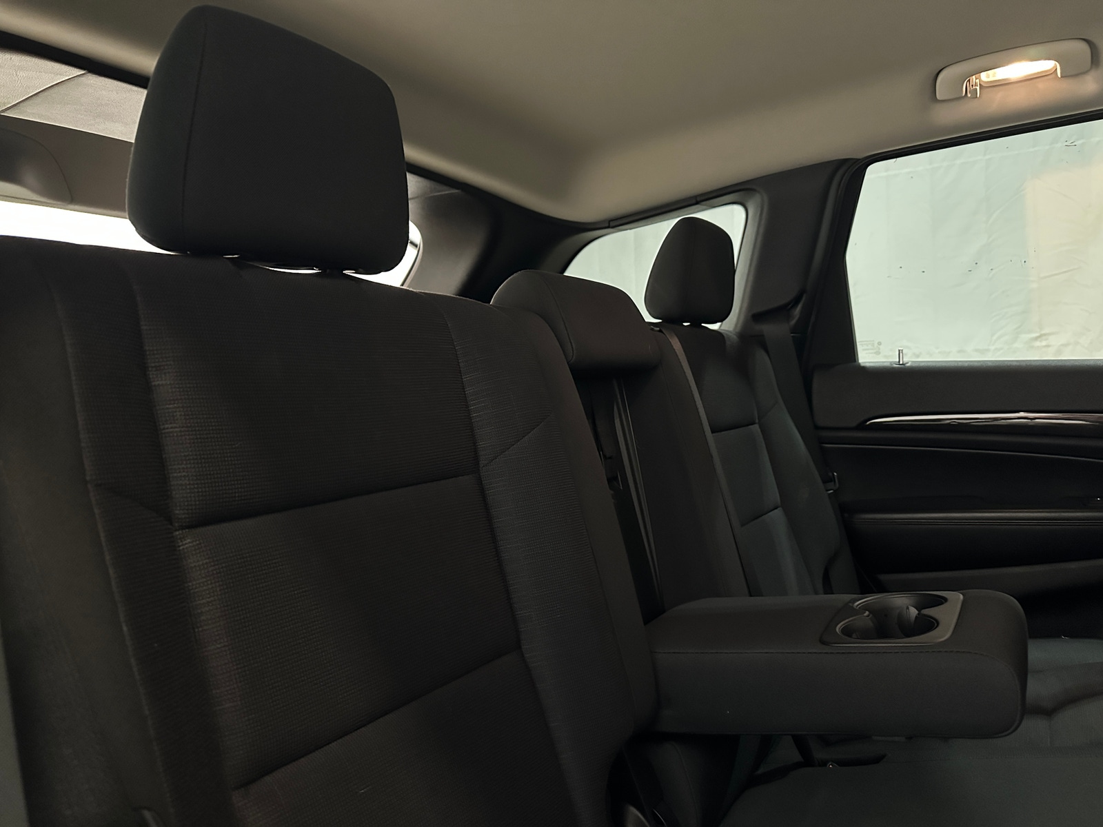 Thumbnail: 2012 Jeep Grand Cherokee - 6