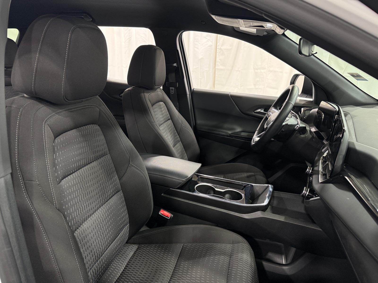 Thumbnail: 2025 Chevrolet Equinox - 2