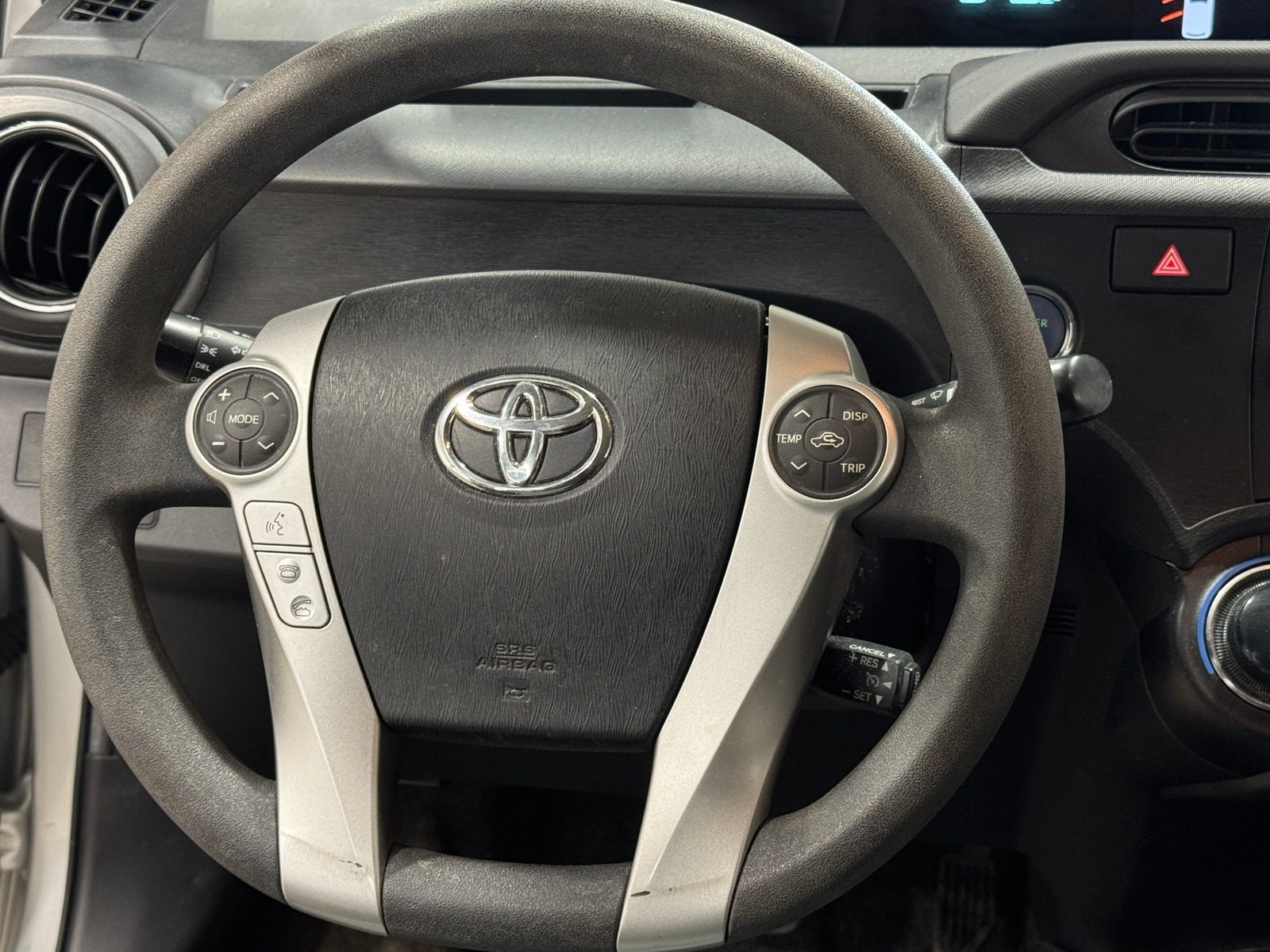 Thumbnail: 2014 Toyota Prius c - 5