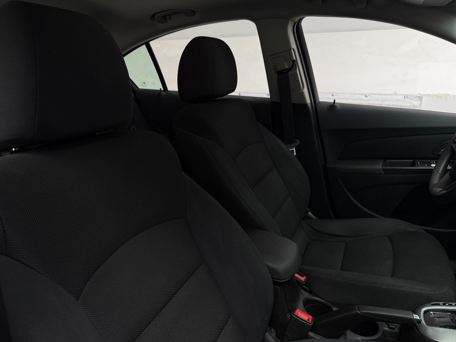 Thumbnail: 2016 Chevrolet Cruze - 2