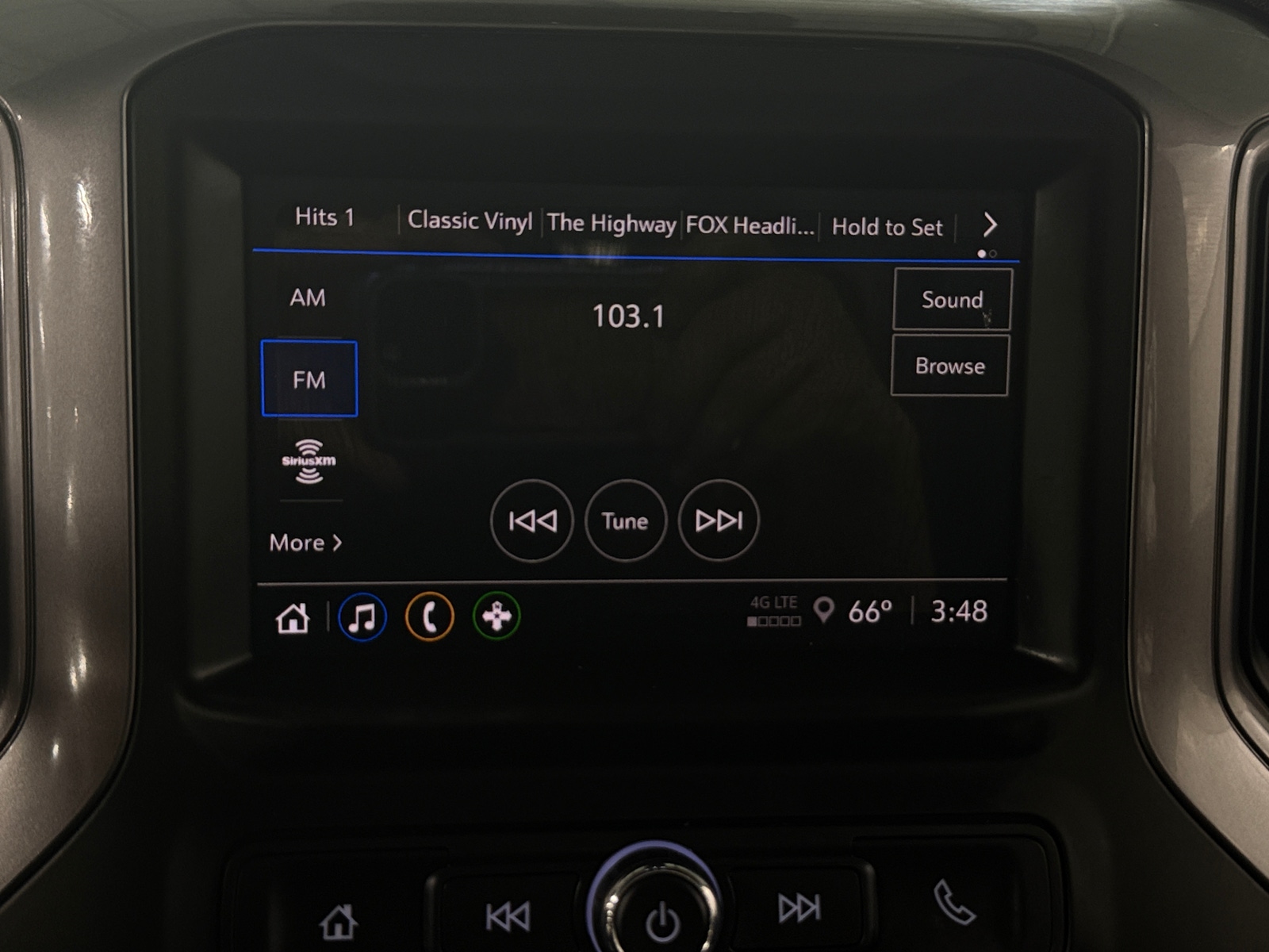 Thumbnail: 2024 Chevrolet Silverado 1500 - 4