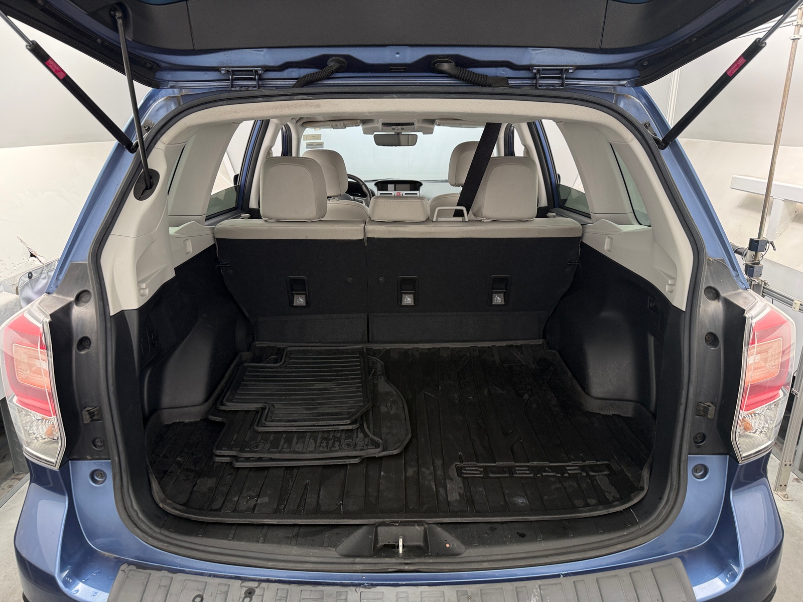 Thumbnail: 2017 Subaru Forester - 6