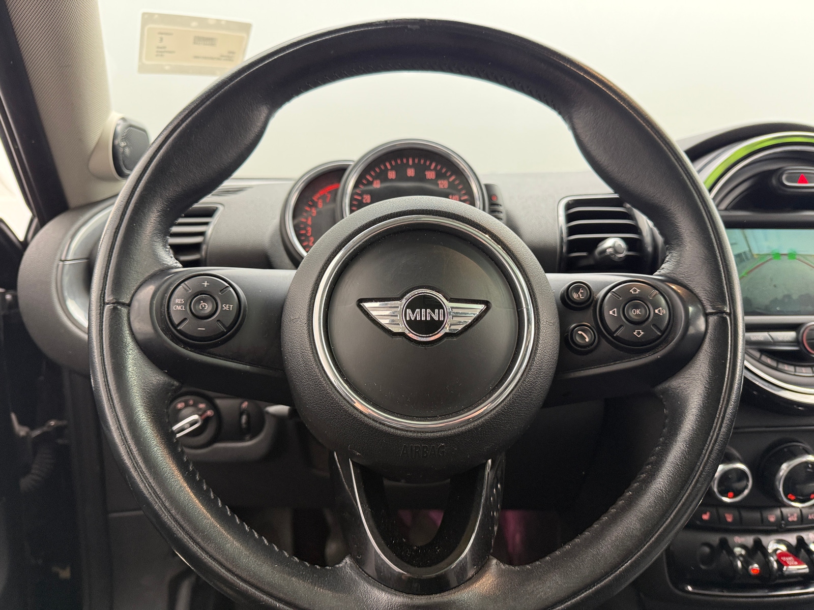 Thumbnail: 2016 MINI Cooper Clubman - 4