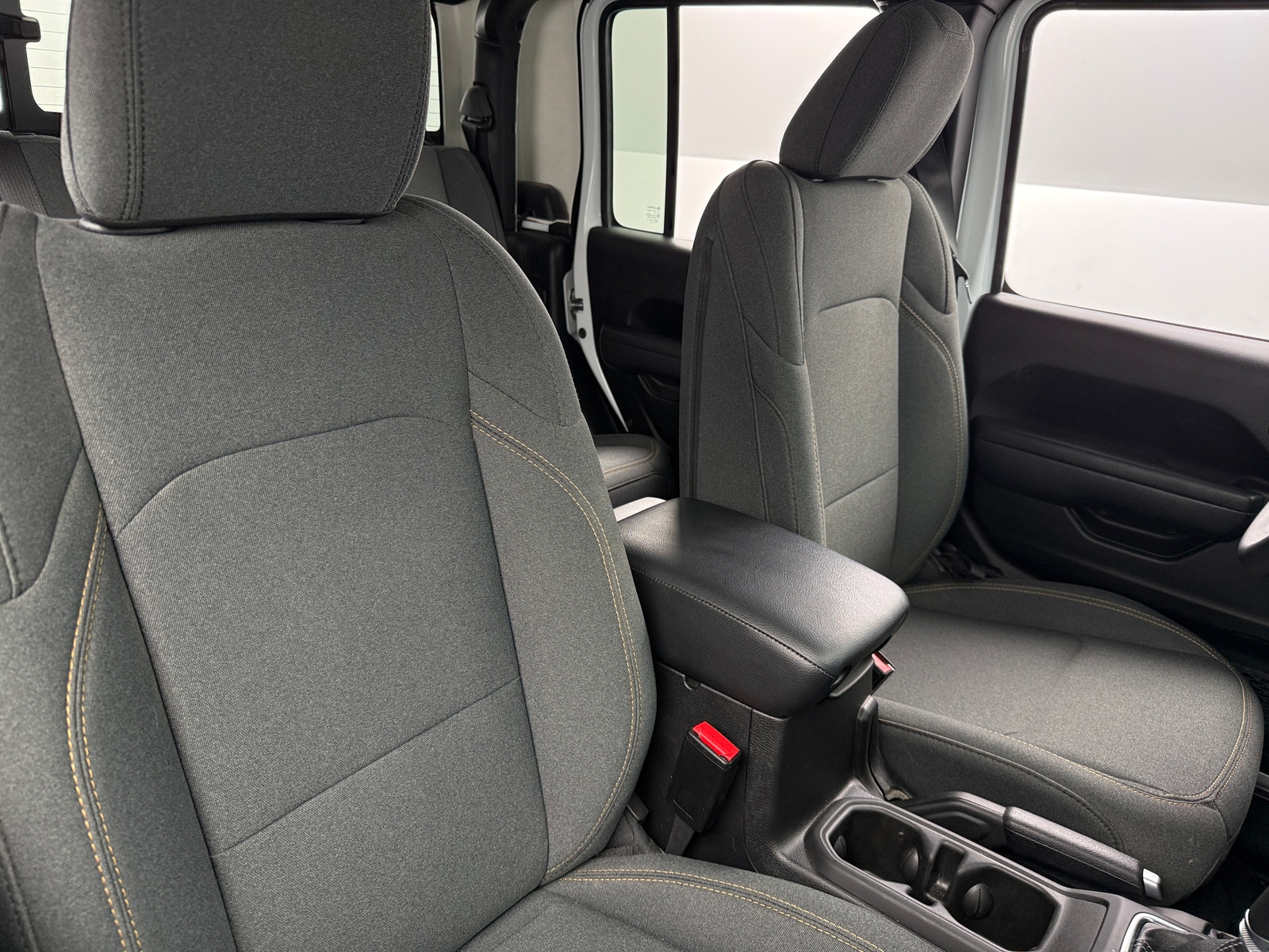 Thumbnail: 2025 Jeep Gladiator - 2