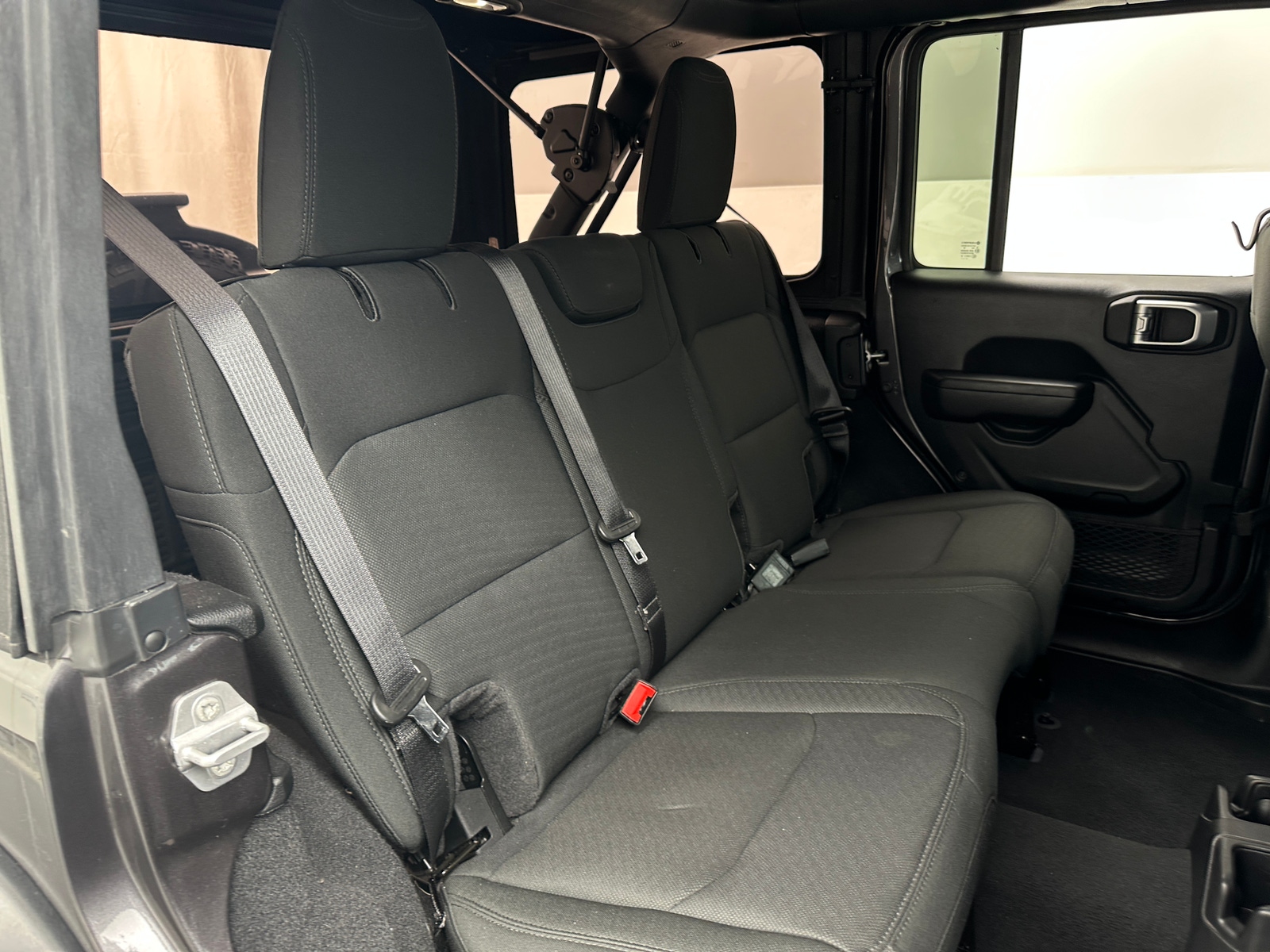 Thumbnail: 2021 Jeep Wrangler - 6