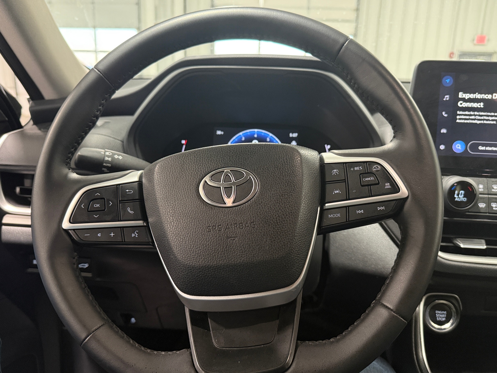 Thumbnail: 2025 Toyota Grand Highlander - 4