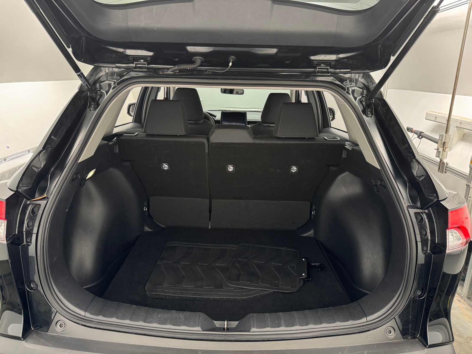 Thumbnail: 2025 Toyota Corolla Cross - 7