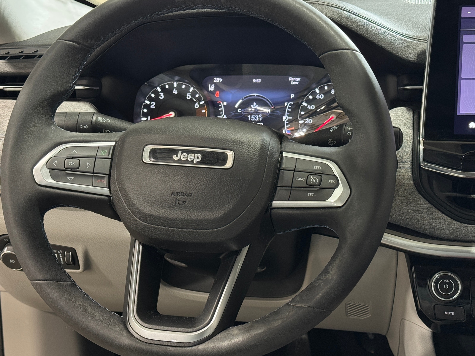 Thumbnail: 2022 Jeep Compass - 5