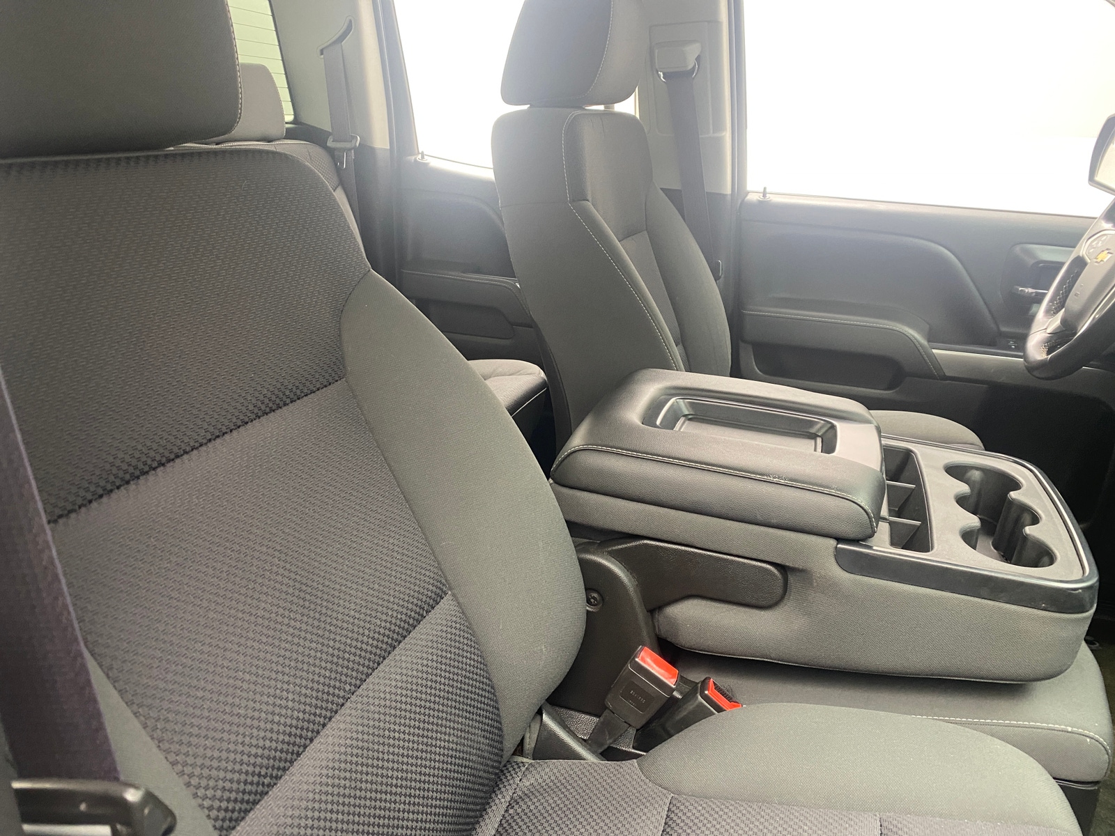 Thumbnail: 2015 Chevrolet Silverado 1500 - 2