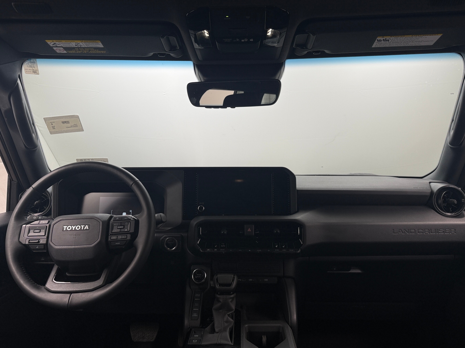 Thumbnail: 2025 Toyota Land Cruiser - 3