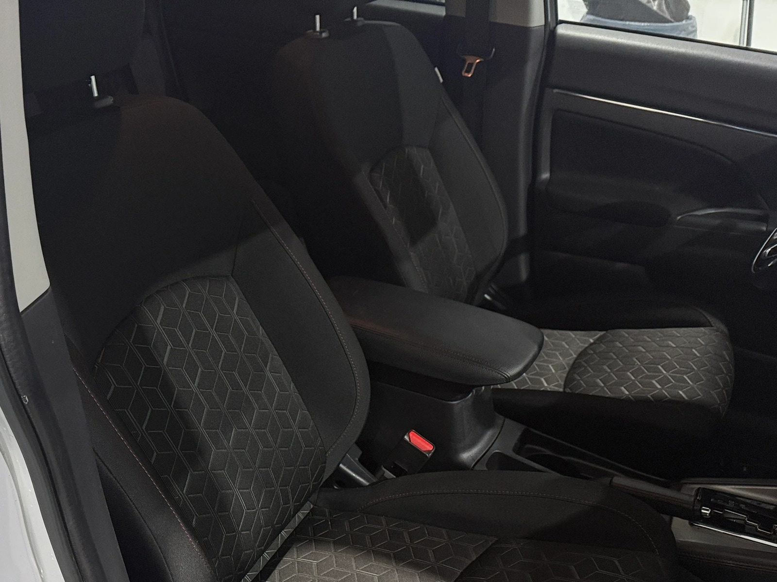 Thumbnail: 2024 Mitsubishi Outlander Sport - 2