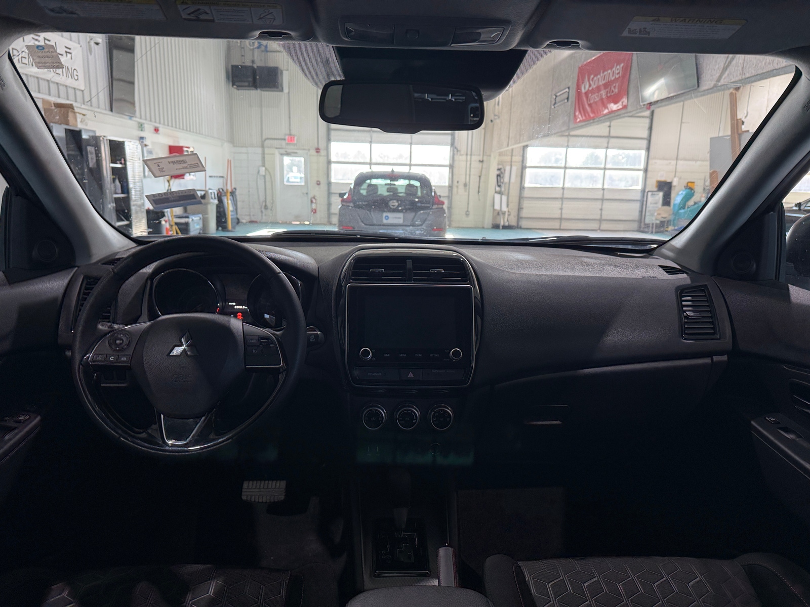 Thumbnail: 2024 Mitsubishi Outlander Sport - 3