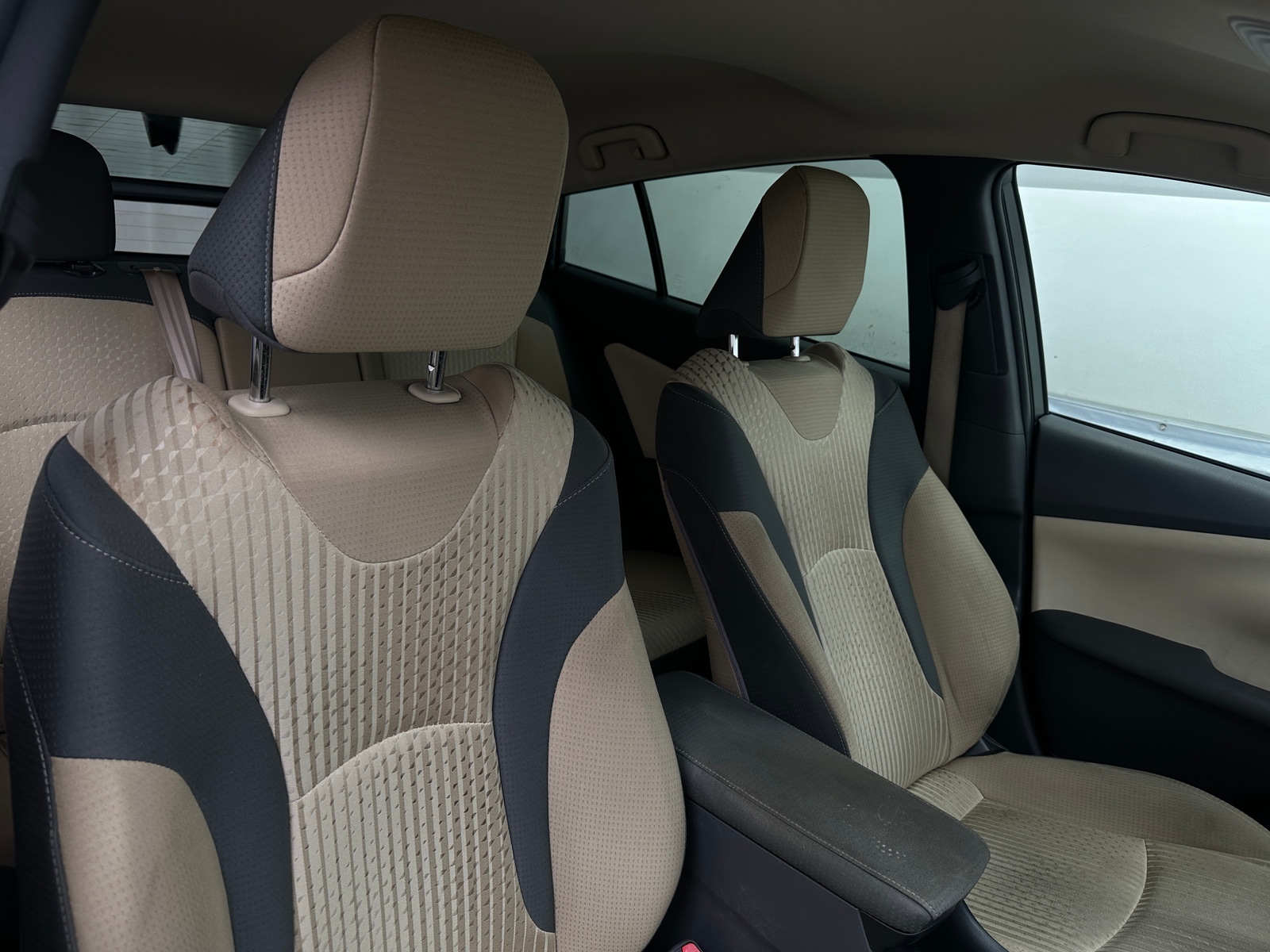 Thumbnail: 2016 Toyota Prius - 2