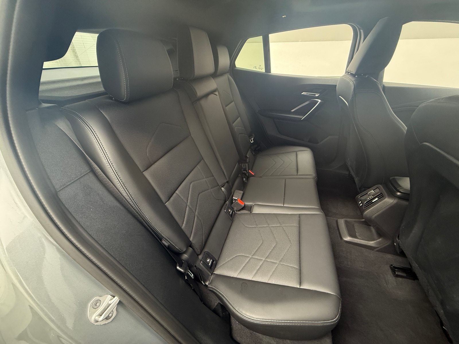 Thumbnail: 2025 BMW X2 - 5