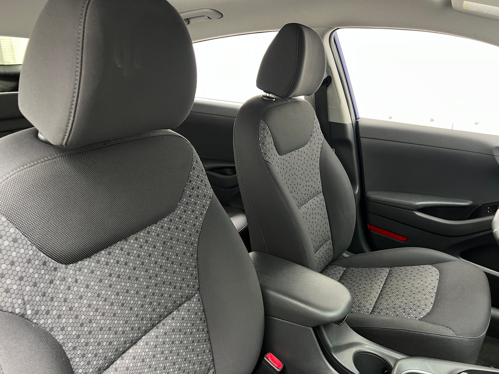 Thumbnail: 2019 Hyundai Ioniq - 2